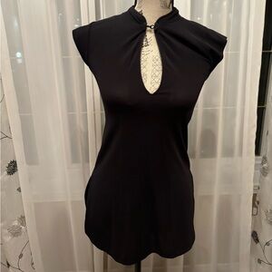 Mandarin style fitted cap sleeve blouse